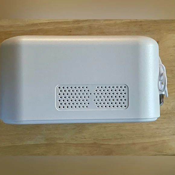 Compact Mini Small Cold Air Humidifier - Picture 2 of 8